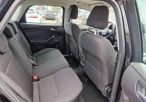 Ford Focus cena 31900 przebieg: 174457, rok produkcji 2016 z Słupca małe 497